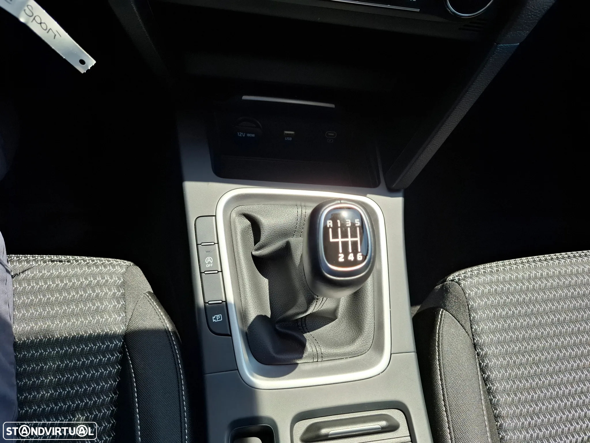 Kia XCeed 1.5 T-GDI Sport - 27