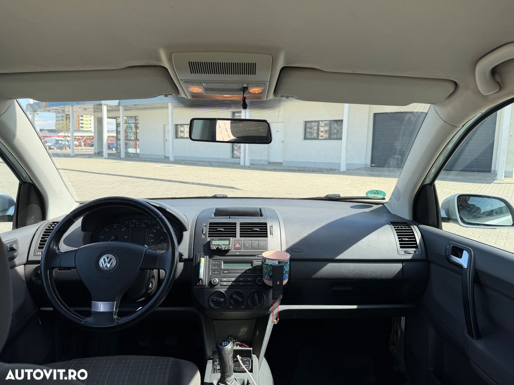 Volkswagen Polo 1.4 TDI DPF BlueMotion - 8