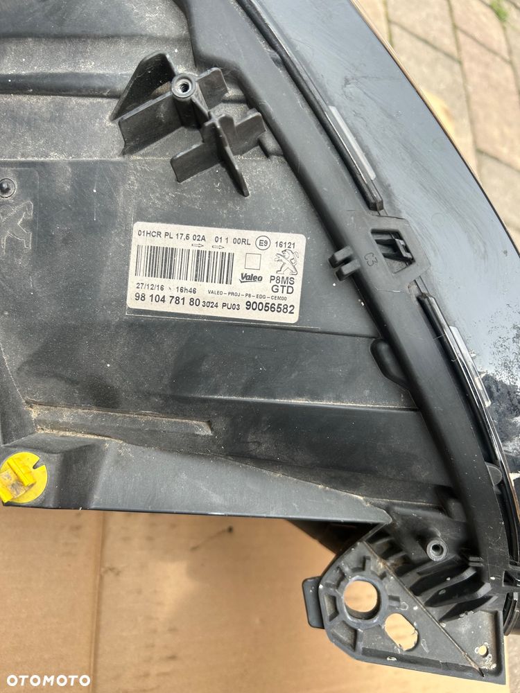 Peugeot 3008 II lampa lewy przód prawy przód 9810478180 9810478080 - 8