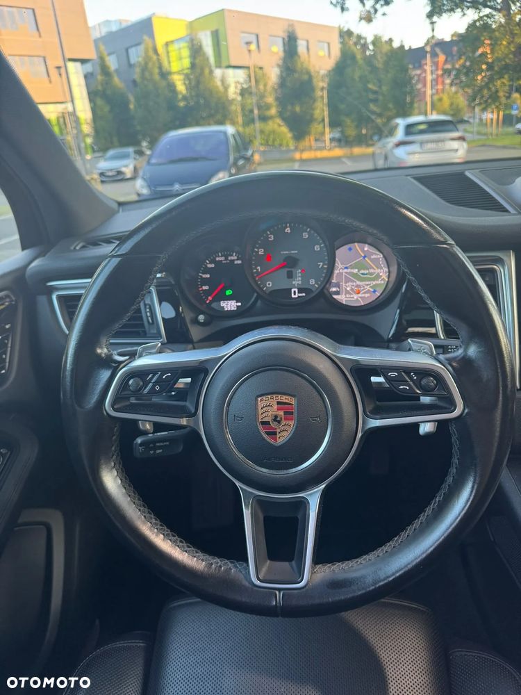 Porsche Macan S - 21