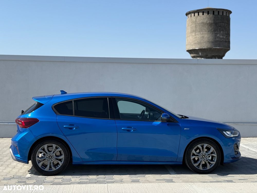 Ford Focus 1.5 EcoBlue 8AT ST-Line - 6