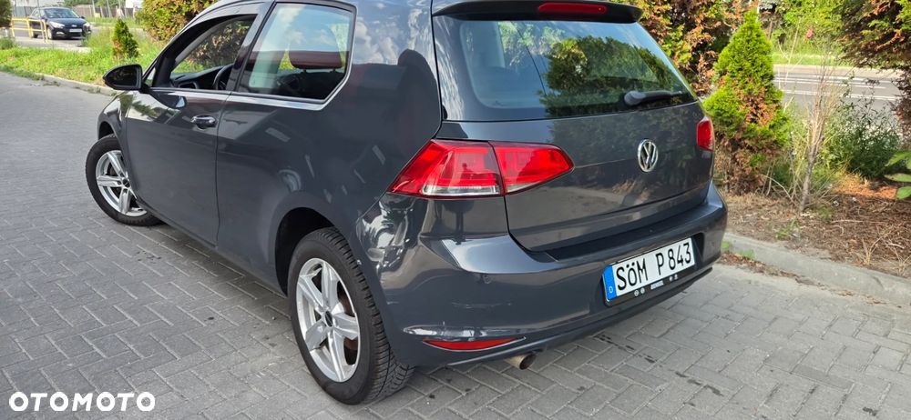 Volkswagen Golf 1.6 TDI BMT Highline - 11