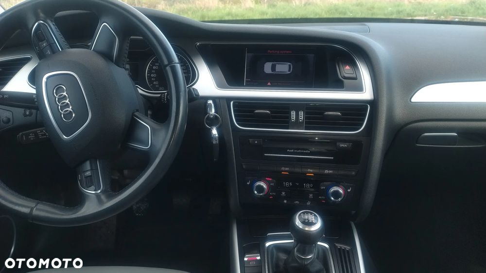 Audi A4 Avant 2.0 TDI DPF clean diesel Ambiente - 16