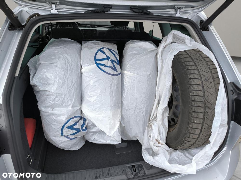 Volkswagen Passat Variant 2.0 TDI Business DSG - 10