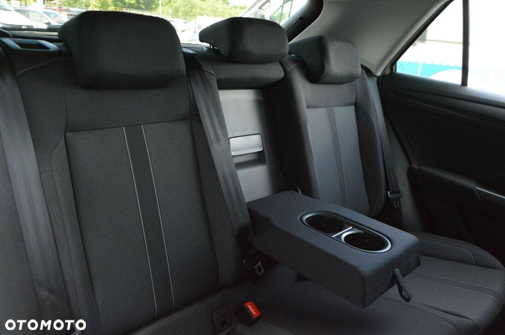 Volkswagen T-Roc - 22
