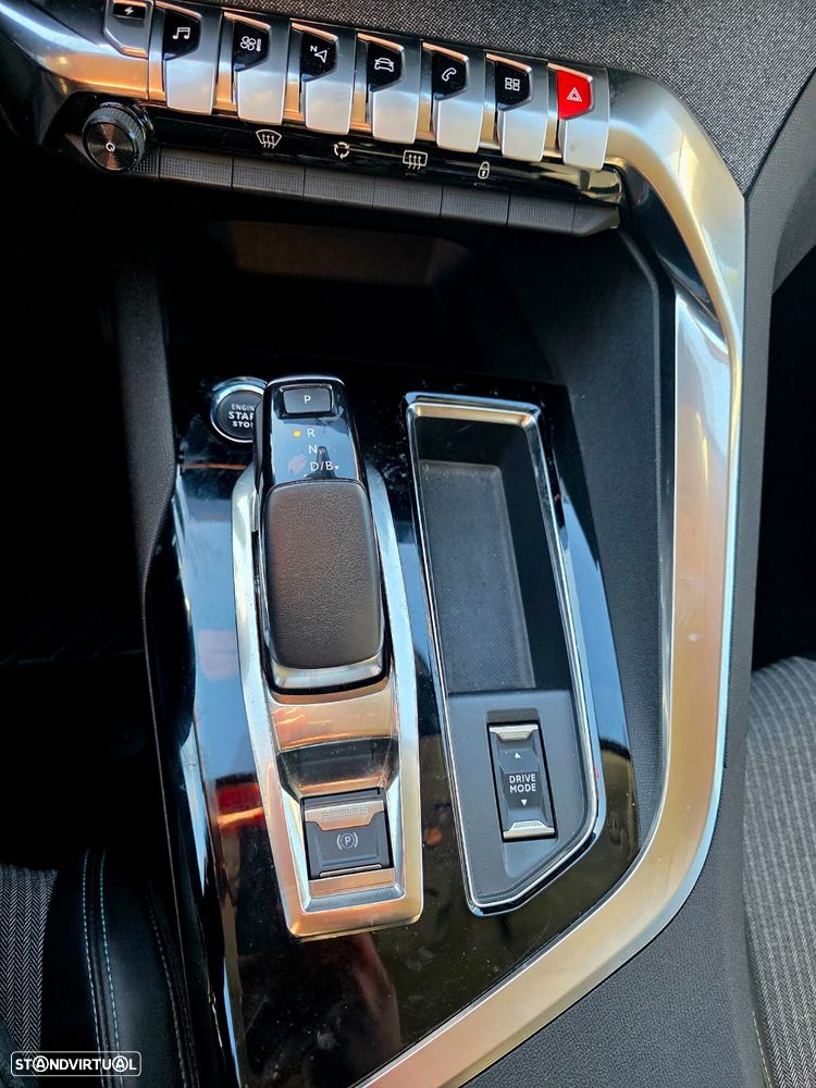 Peugeot 3008 1.6 Hybrid Allure Pack e-EAT8 - 15