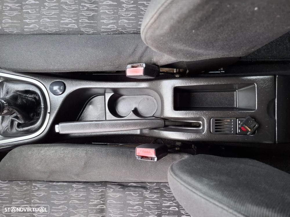 Peugeot 307 1.4 HDi XT Premium - 15