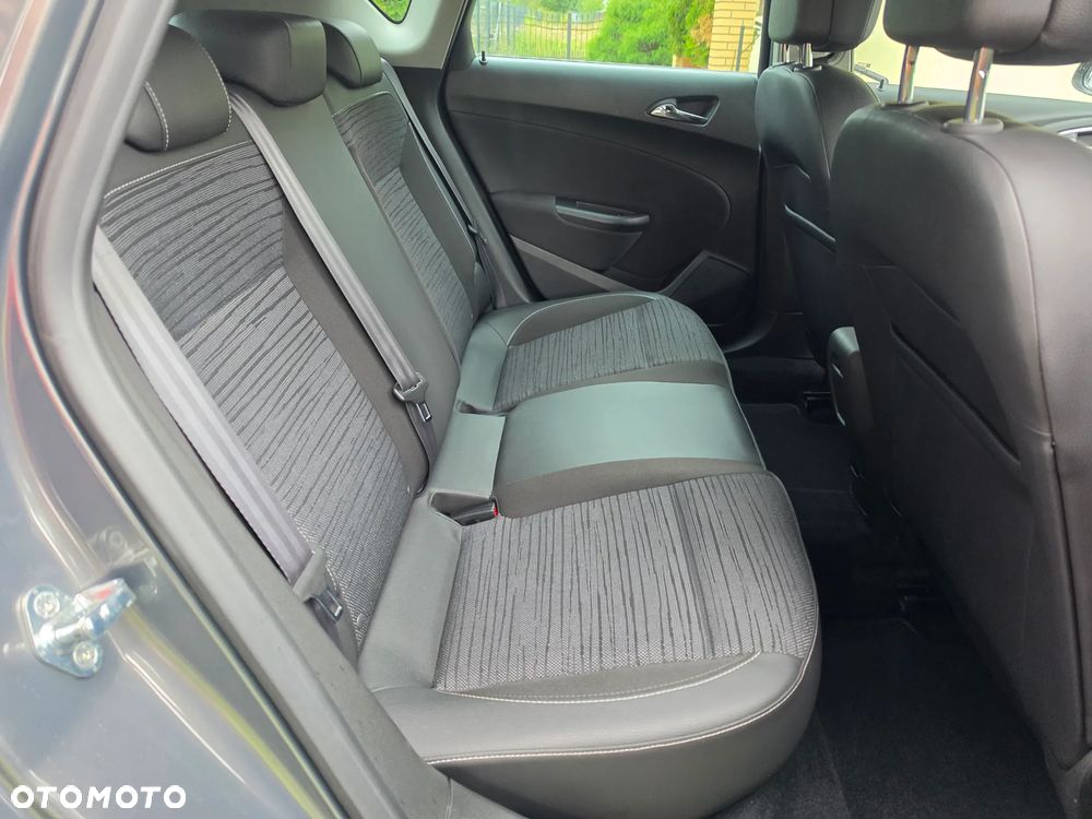 Opel Astra 1.4 Turbo Automatik ENERGY - 17