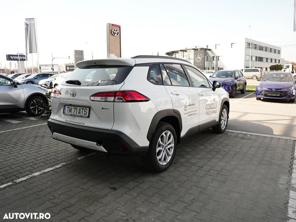 Toyota Corolla Cross - 5