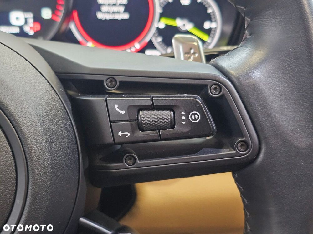 Porsche Panamera - 37