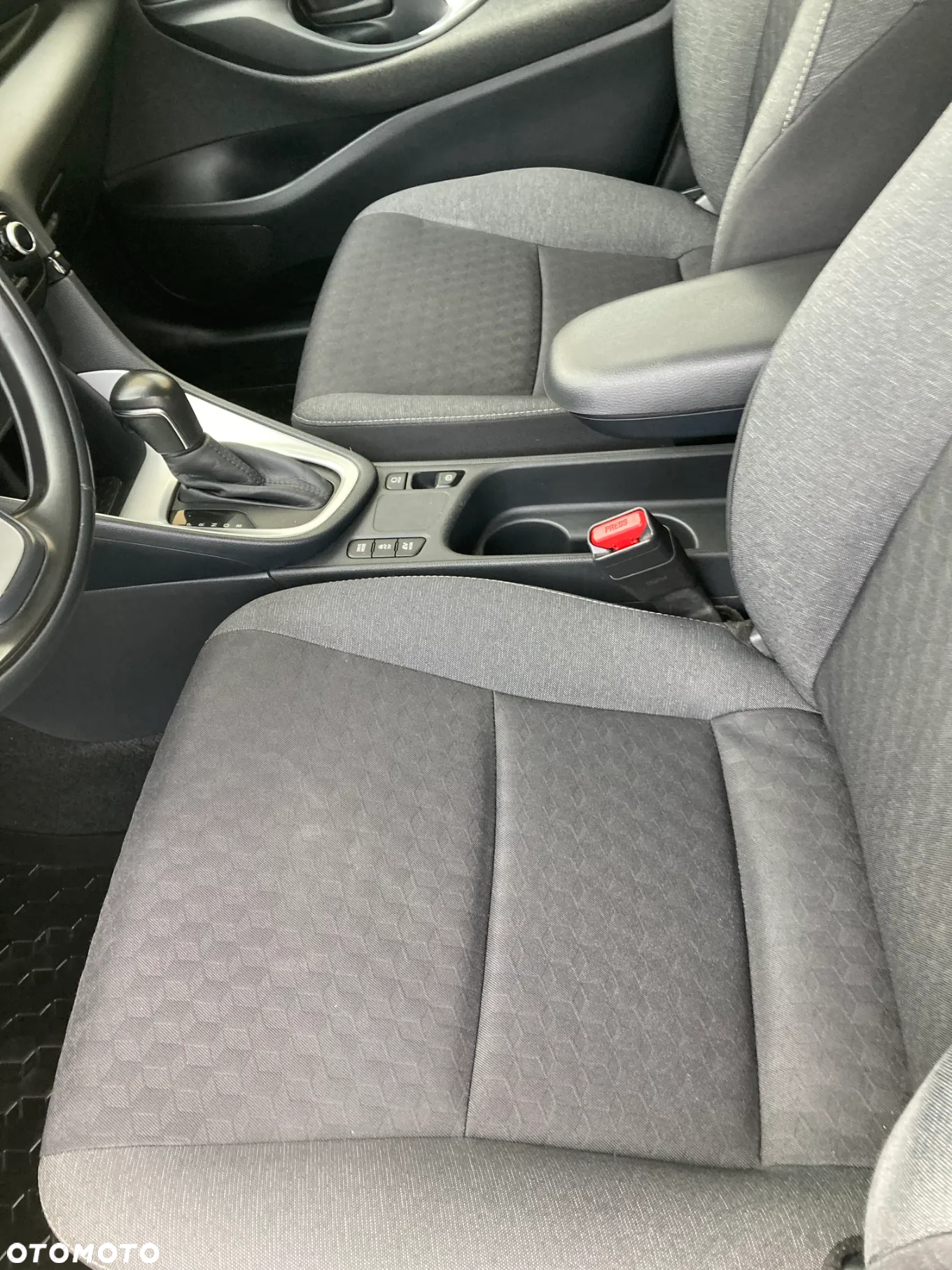 Toyota Yaris 1.5 Premium CVT - 19