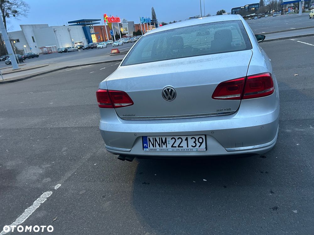 Volkswagen Passat 2.0 TDI DSG BlueMotion Technology Highline - 5