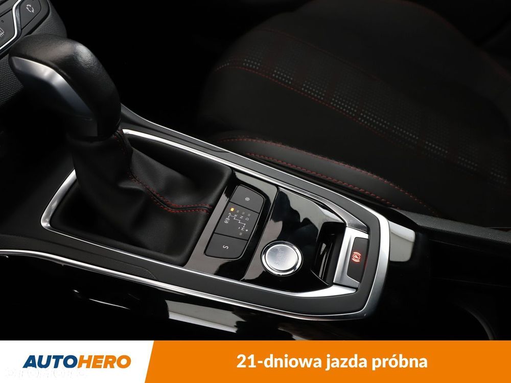 Peugeot 308 1.2 PureTech Allure S&S EAT8 - 28