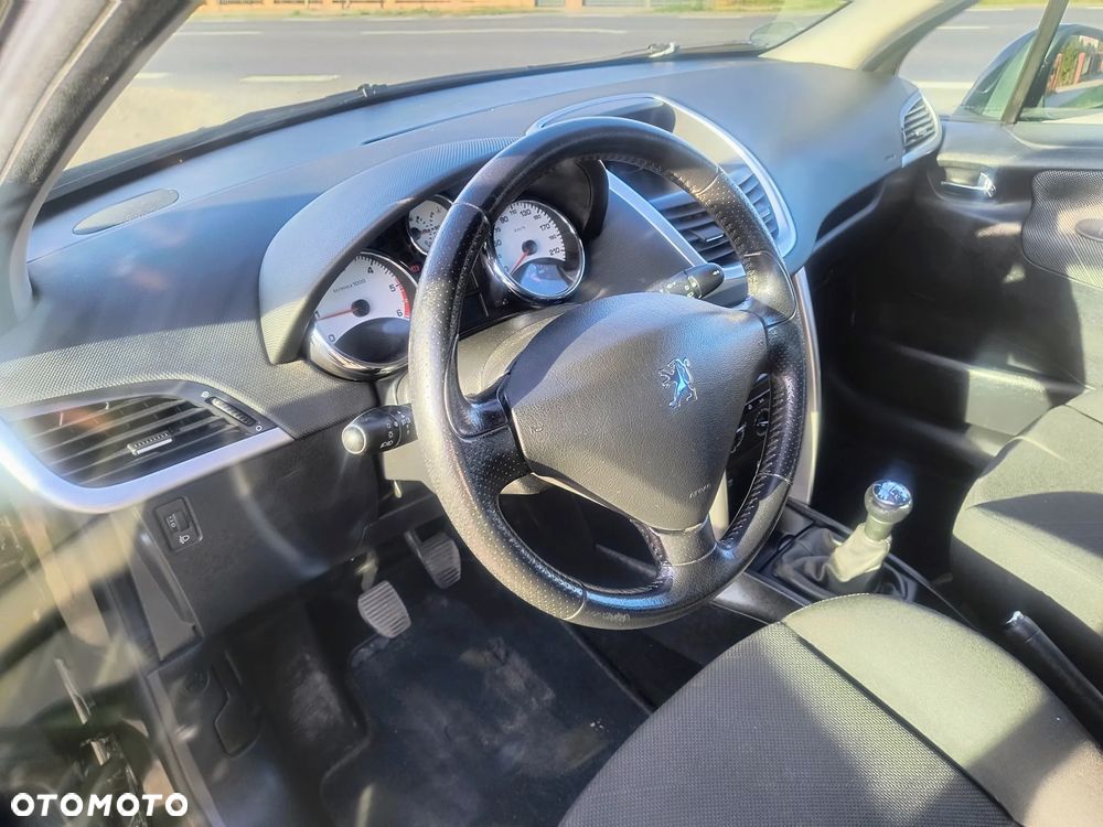 Peugeot 207 110 HDi FAP (Blue Lion) Platinum - 3