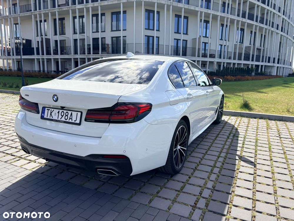 BMW Seria 5 520d xDrive MHEV M Sport sport - 8