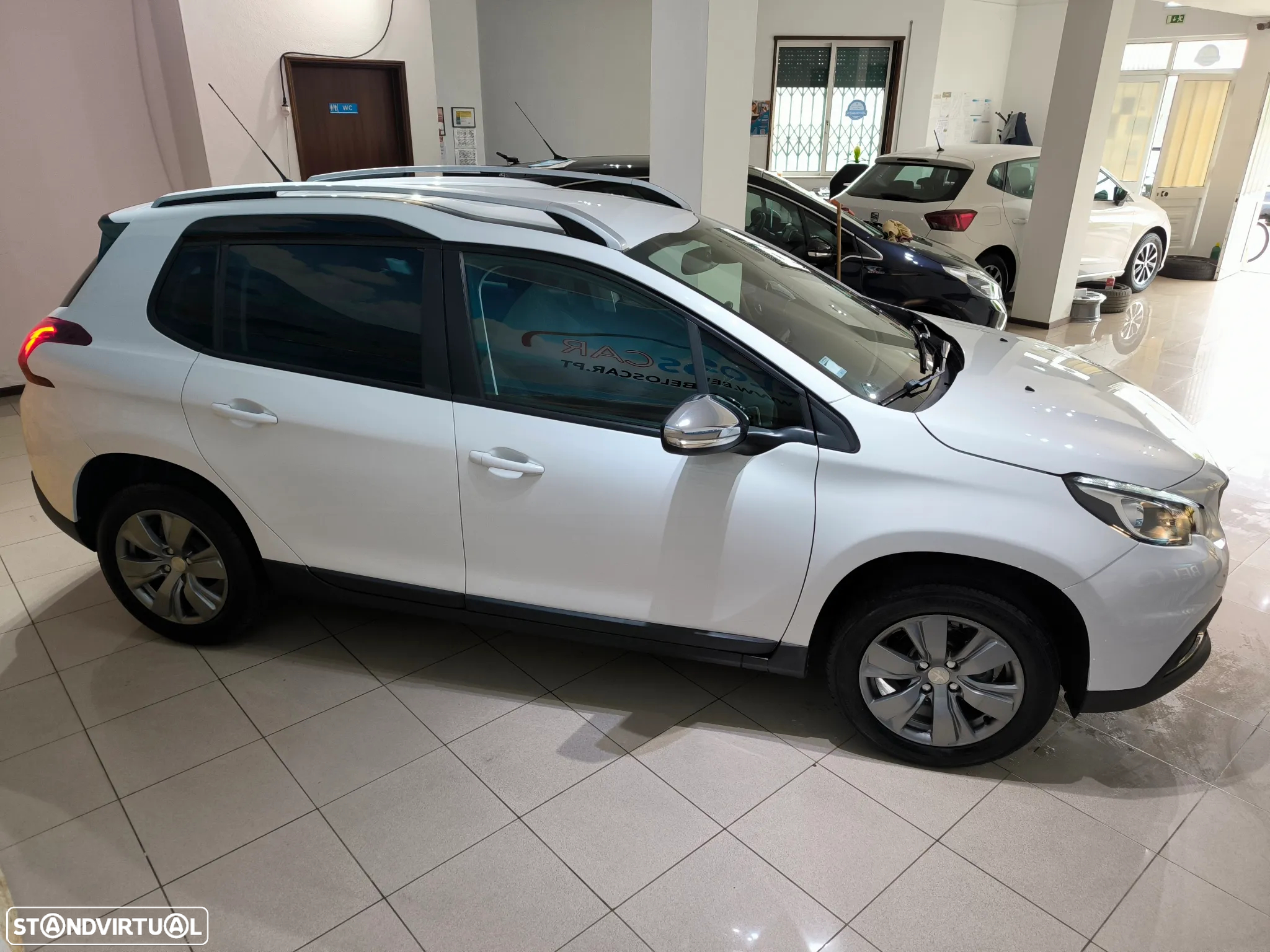 Peugeot 2008 1.2 PureTech Style - 9