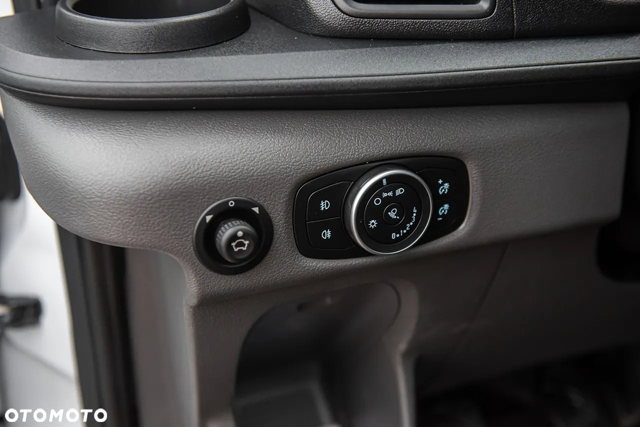 Ford Transit - 13