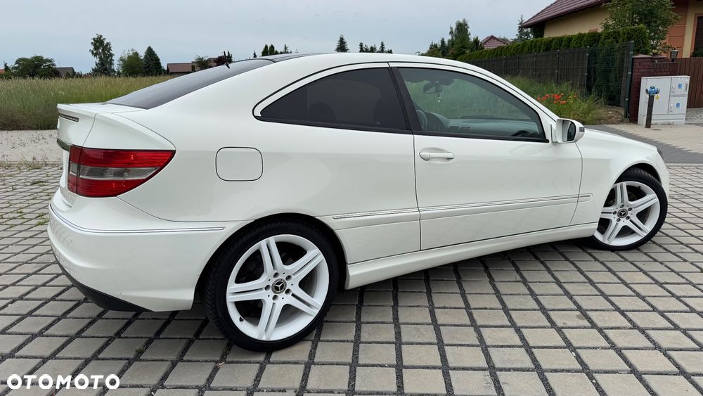Mercedes-Benz CLC 200 Kompressor - 14