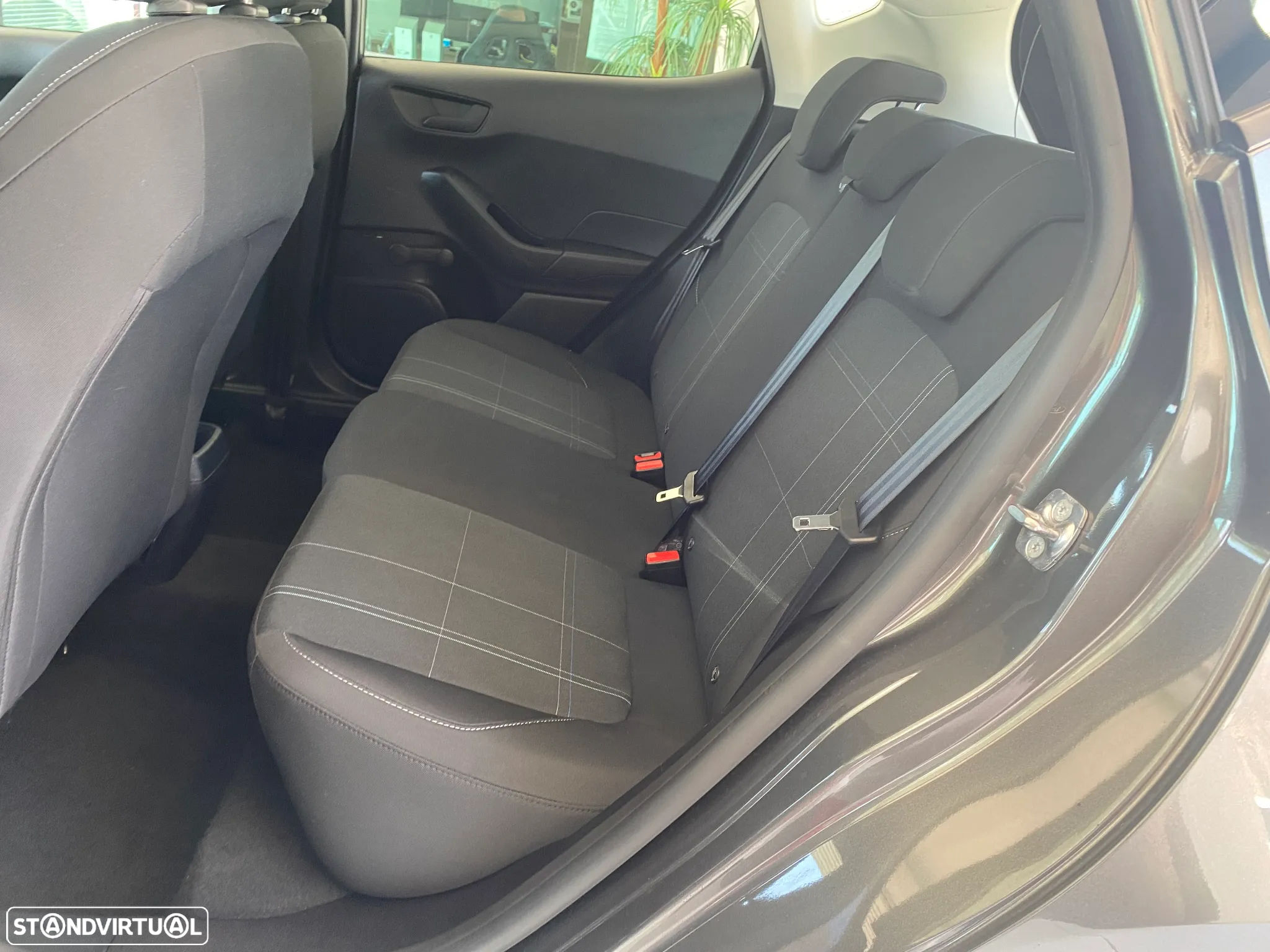 Ford Fiesta 1.1 Ti-VCT Limited Edition - 17