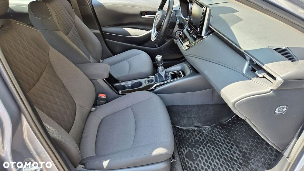 Toyota Corolla 1.6 Comfort - 17