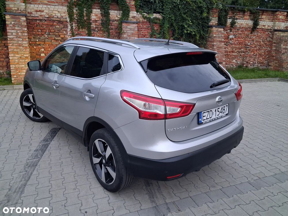 Nissan Qashqai 1.2 DIG-T Tekna EU6 - 7