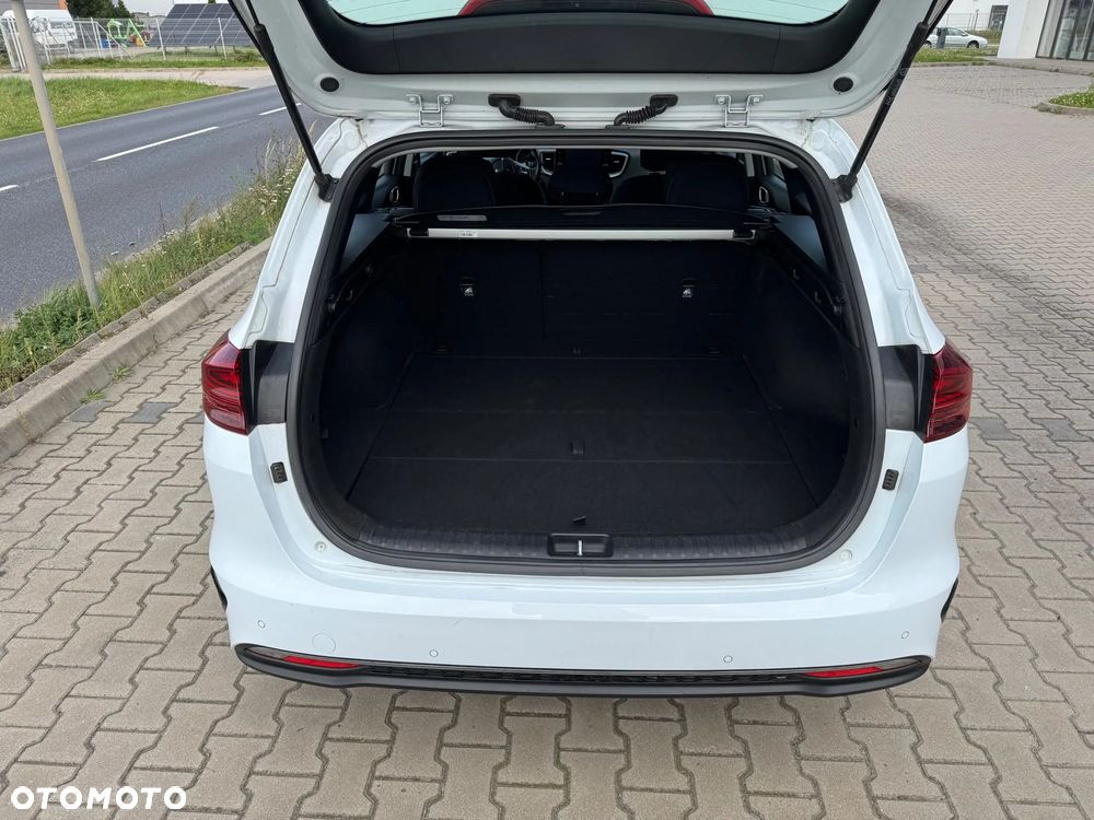 Kia Ceed 1.5 T-GDI M - 21
