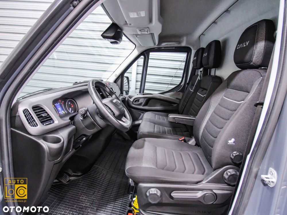 Iveco DAILY 35S18 FURGON MAX + 3,0D + AUTOMAT - 10