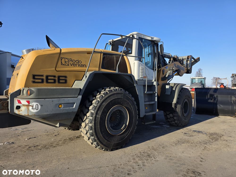 Liebherr L566 - 3