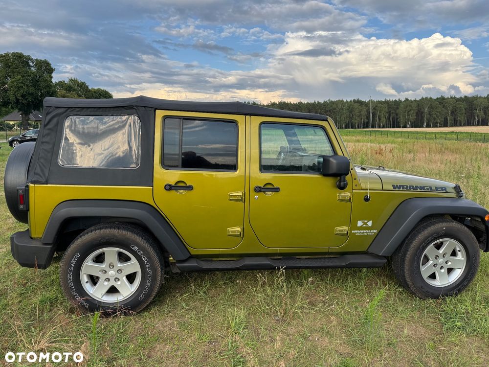 Jeep Wrangler Unlimited 3.8 Automatik Sahara - 12