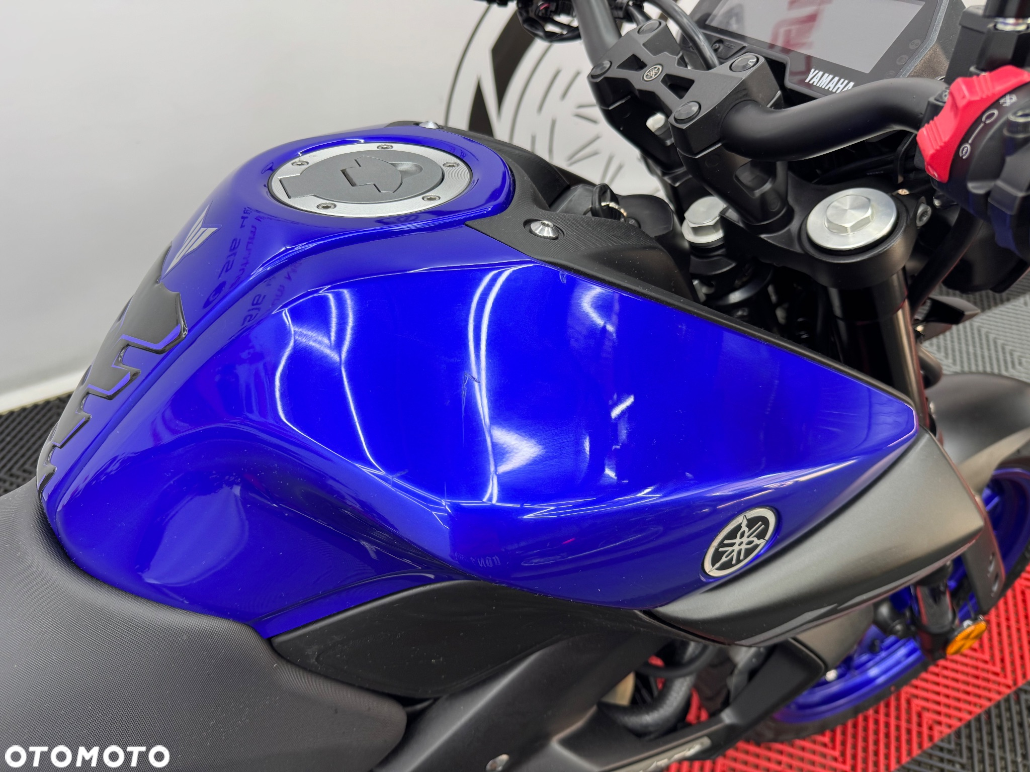 Yamaha MT - 33