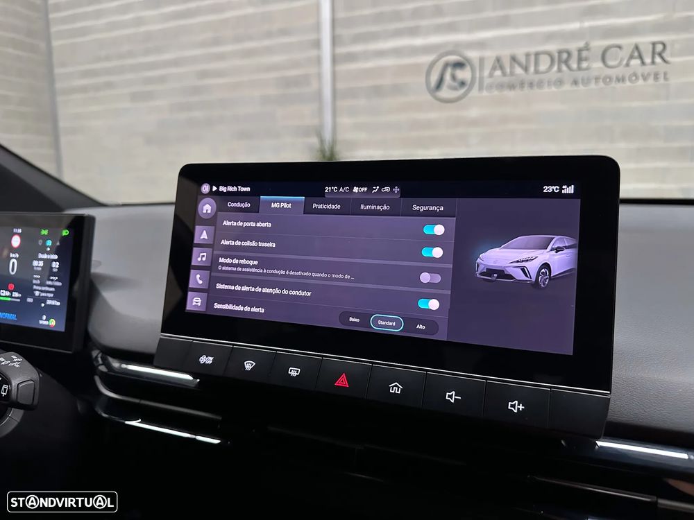 MG MG4 77 kWh Extended Range Luxury - 30