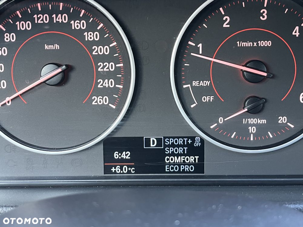 BMW 3GT 318d Sport Line - 34