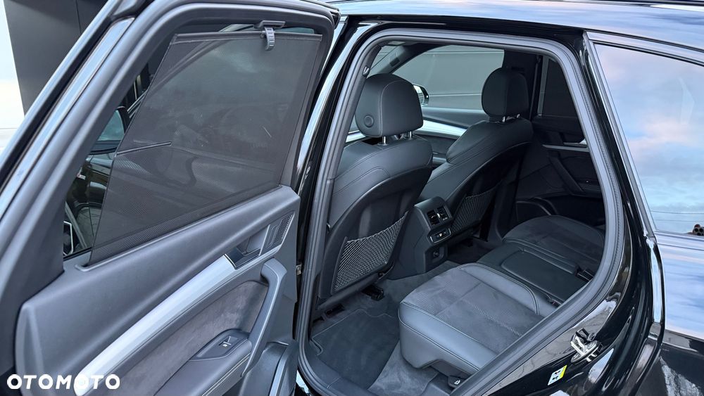 Audi Q5 55 TFSIe quattro S tronic S line - 28