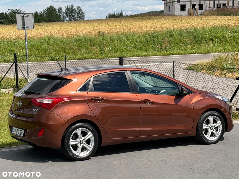 Hyundai i30 1.4 Trend - 10