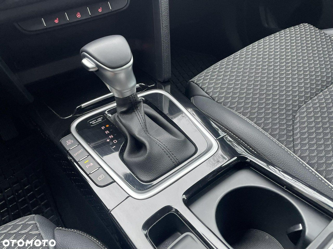 Kia XCeed - 15