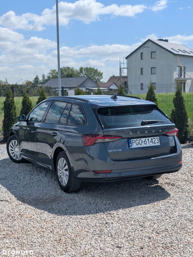 Skoda Octavia 2.0 TDI Style DSG - 8