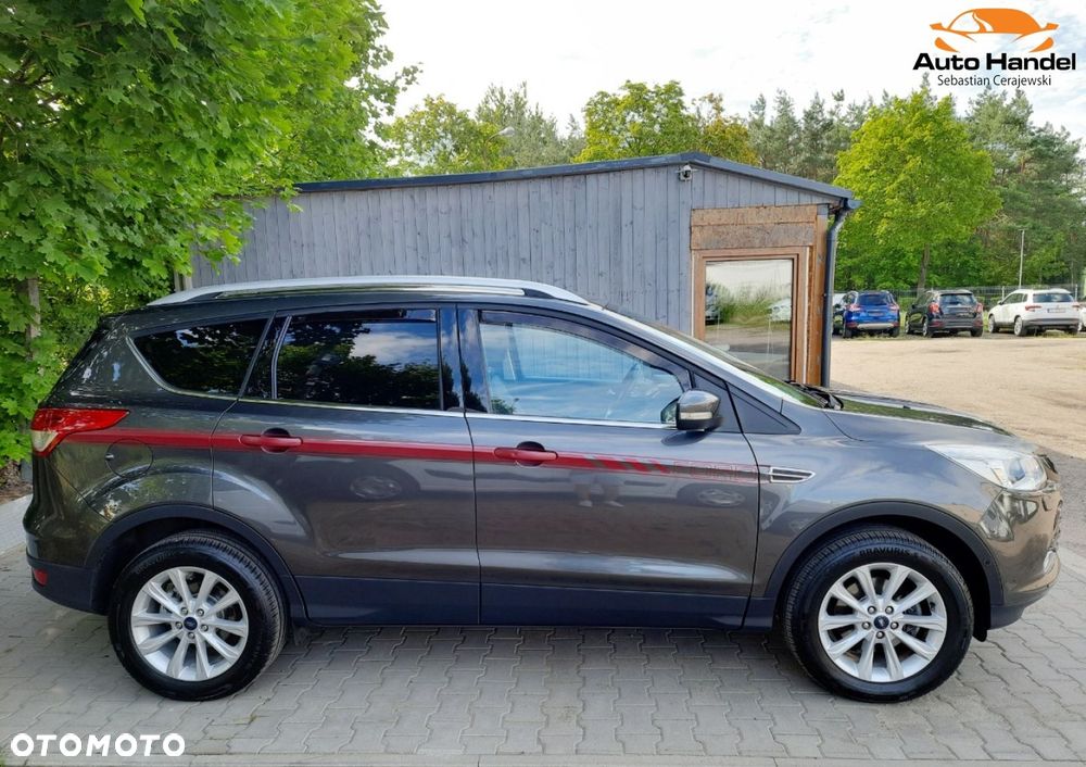 Ford Kuga 1.5 EcoBoost 2x4 Titanium - 12