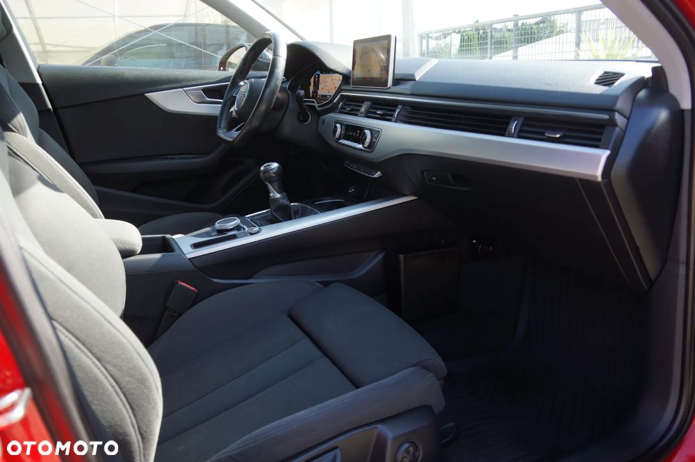 Audi A4 Avant 2.0 TDI clean diesel - 30