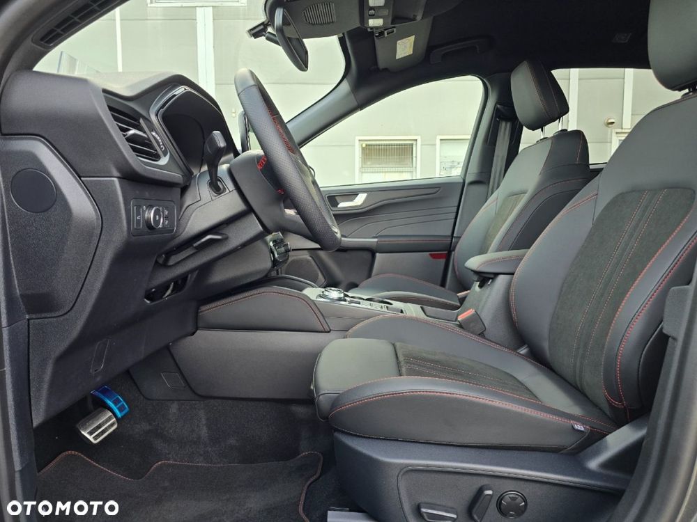 Ford Kuga - 13