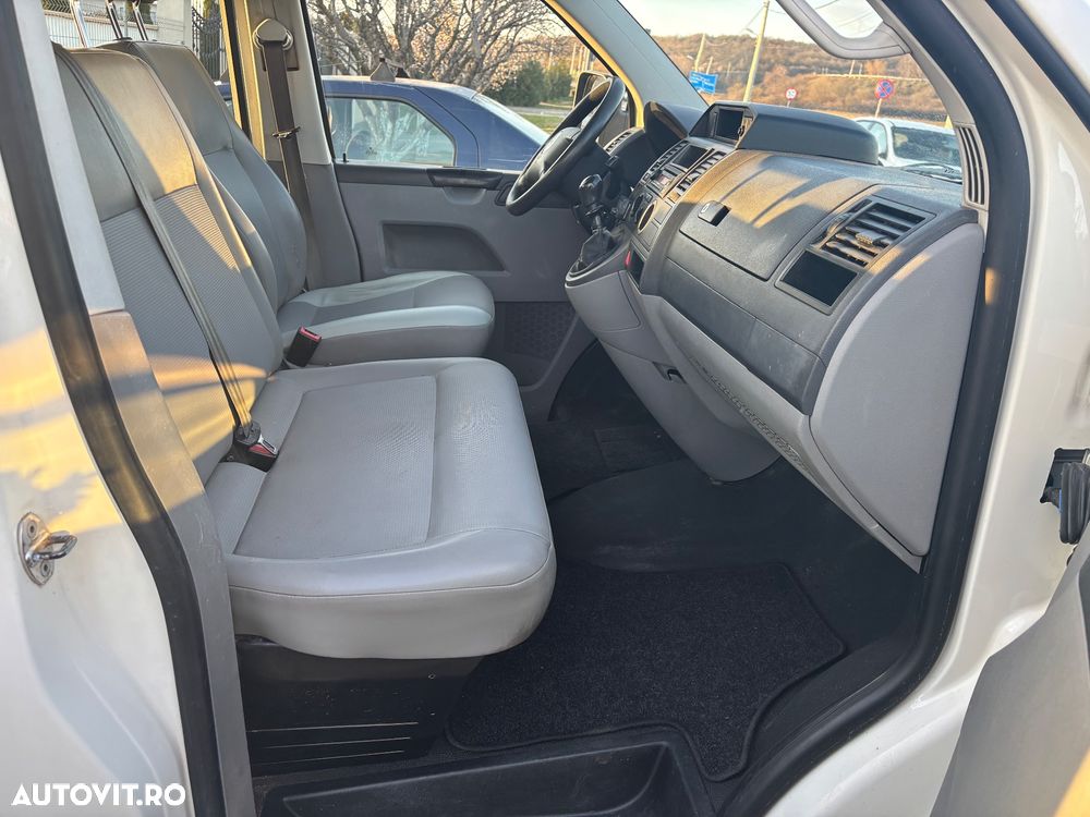 Volkswagen Transporter doka - 10