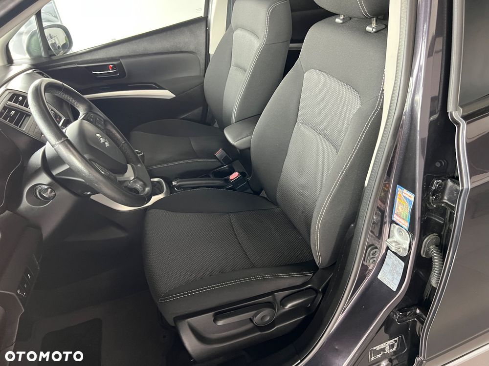 Suzuki SX4 S-Cross - 13