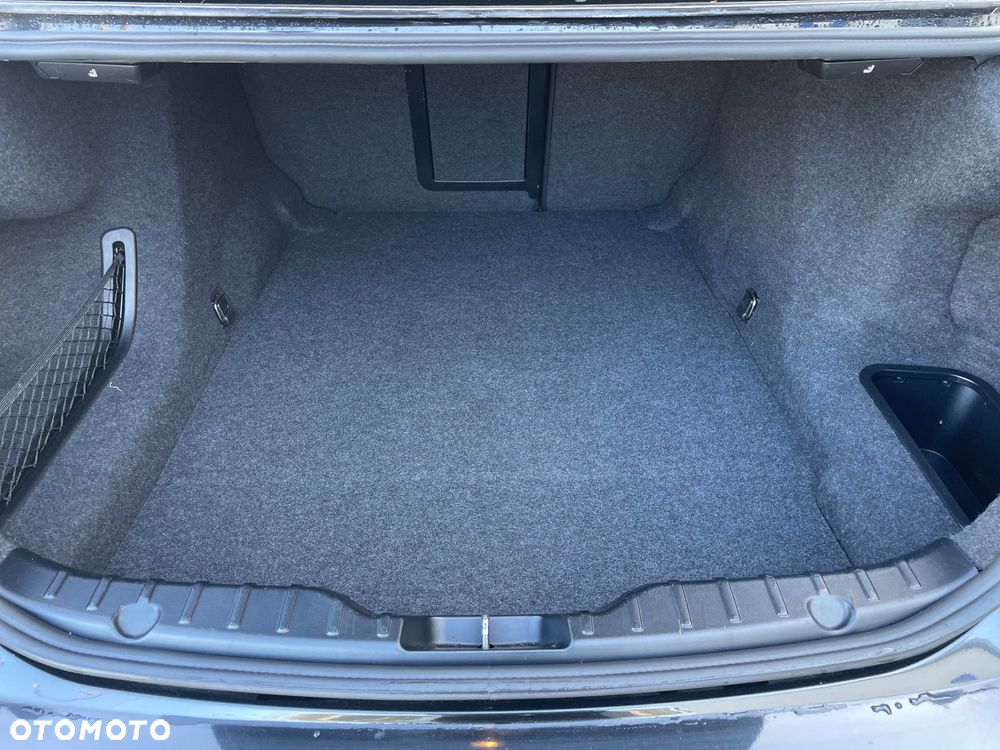 BMW Seria 5 535d Sport-Aut Luxury Line - 14