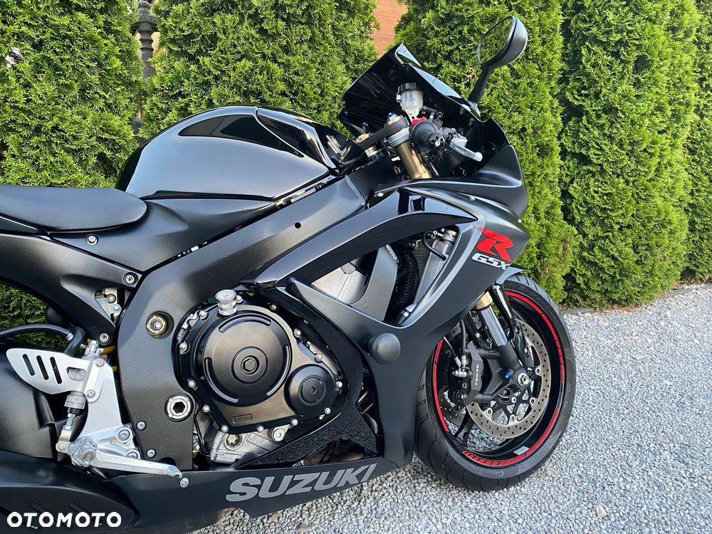 Suzuki GSX-R - 23