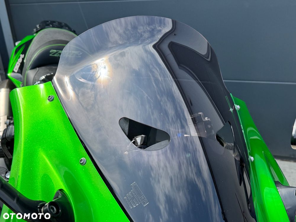 Kawasaki ZZR - 27