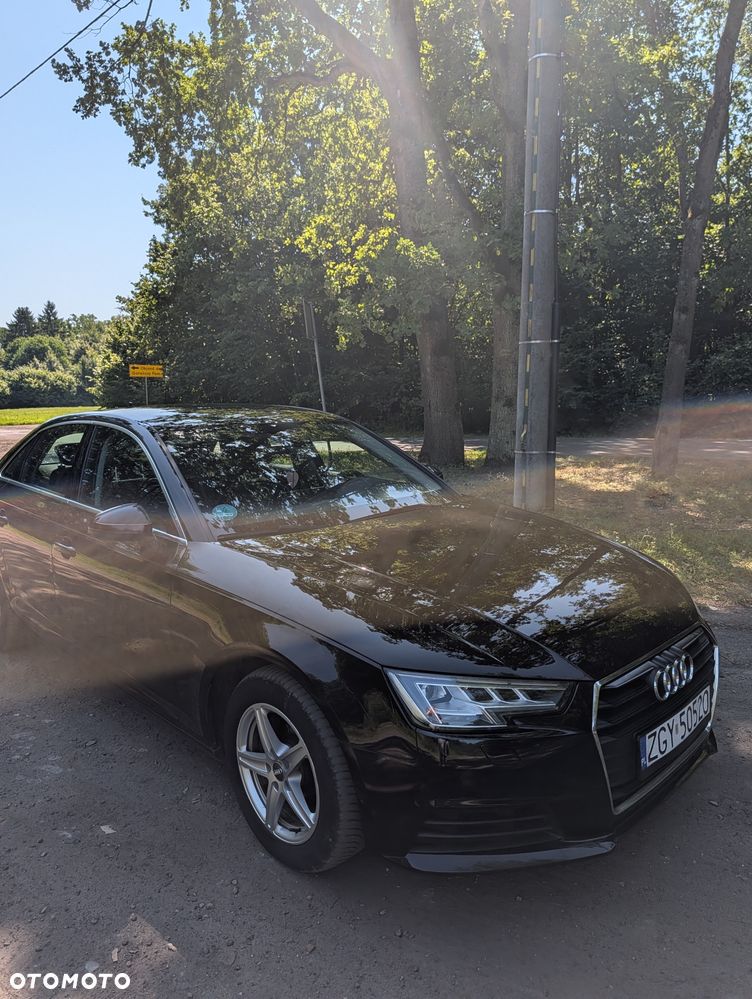 Audi A4 Limousine - 5
