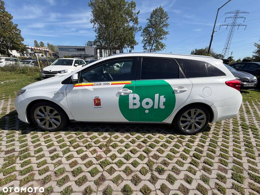 Toyota Auris - 4