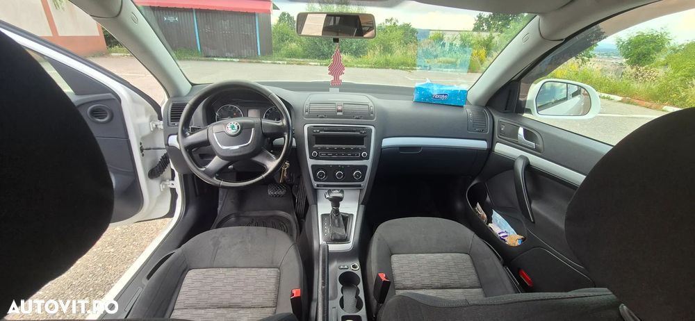 SKODA Octavia 2010 — imagine 7