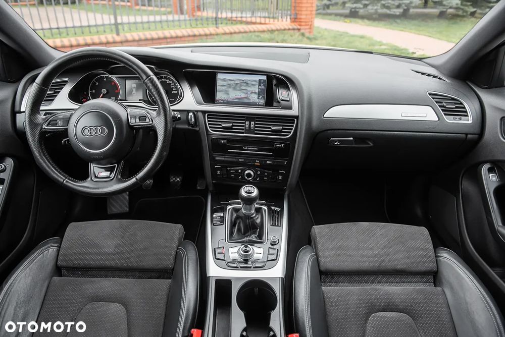 Audi A4 Avant 2.0 TDI DPF quattro S line Sportpaket - 35
