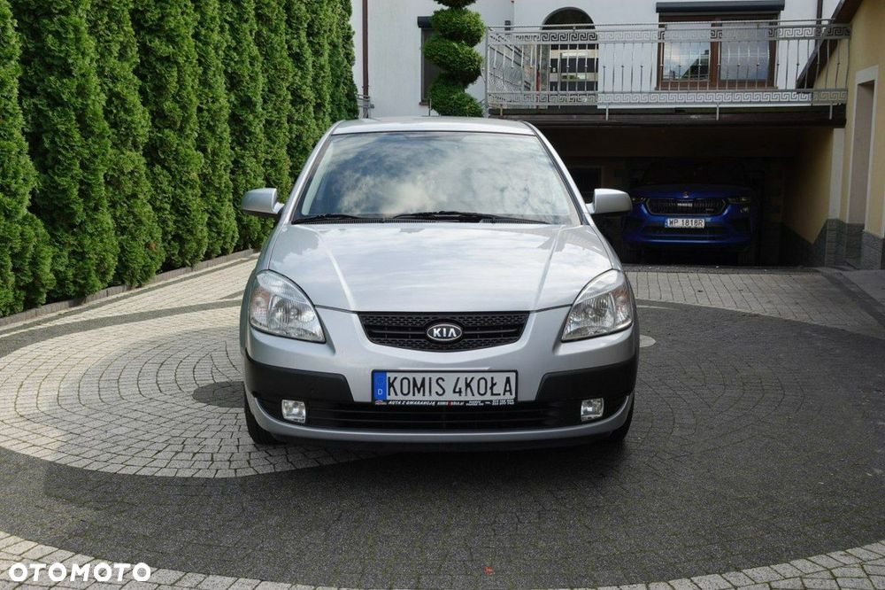 Kia Rio - 9