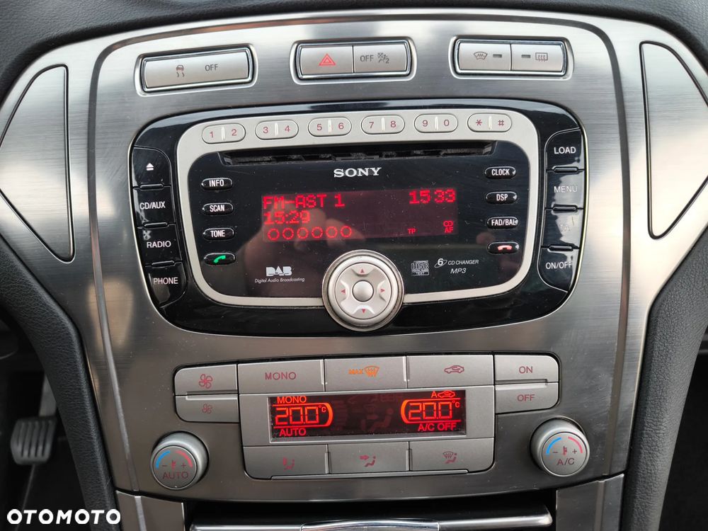 Ford Mondeo 2.0 TDCi Titanium - 22